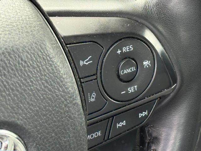 Used 2024 Toyota Camry XSE FWD image 11