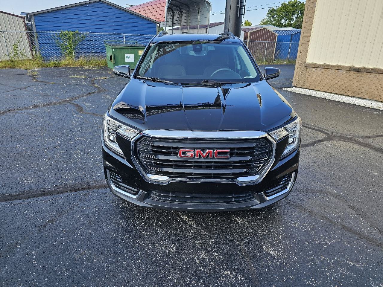 Used 2023 GMC Terrain SLE w/ Driver Convenience Package AWD/4WD image 29