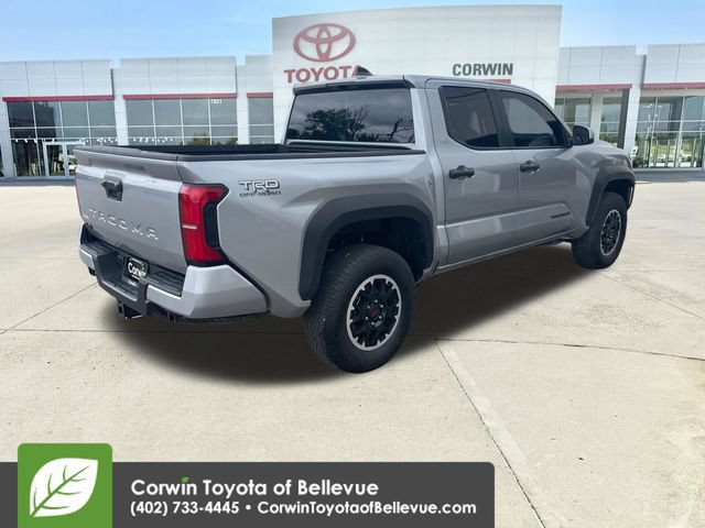 Used 2025 Toyota Tacoma TRD Off-Road AWD/4WD image 10