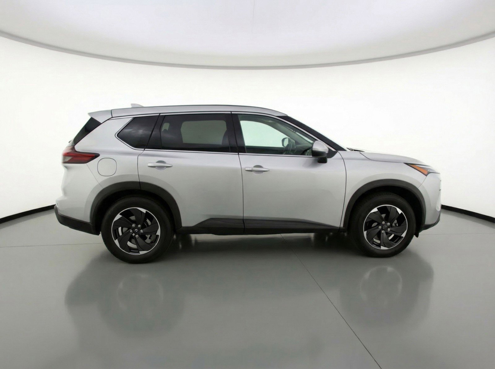 Used 2025 Nissan Rogue SV AWD/4WD image 11