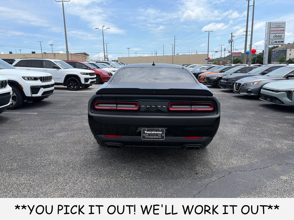 Used 2022 Dodge Challenger R/T Scat Pack RWD image 5