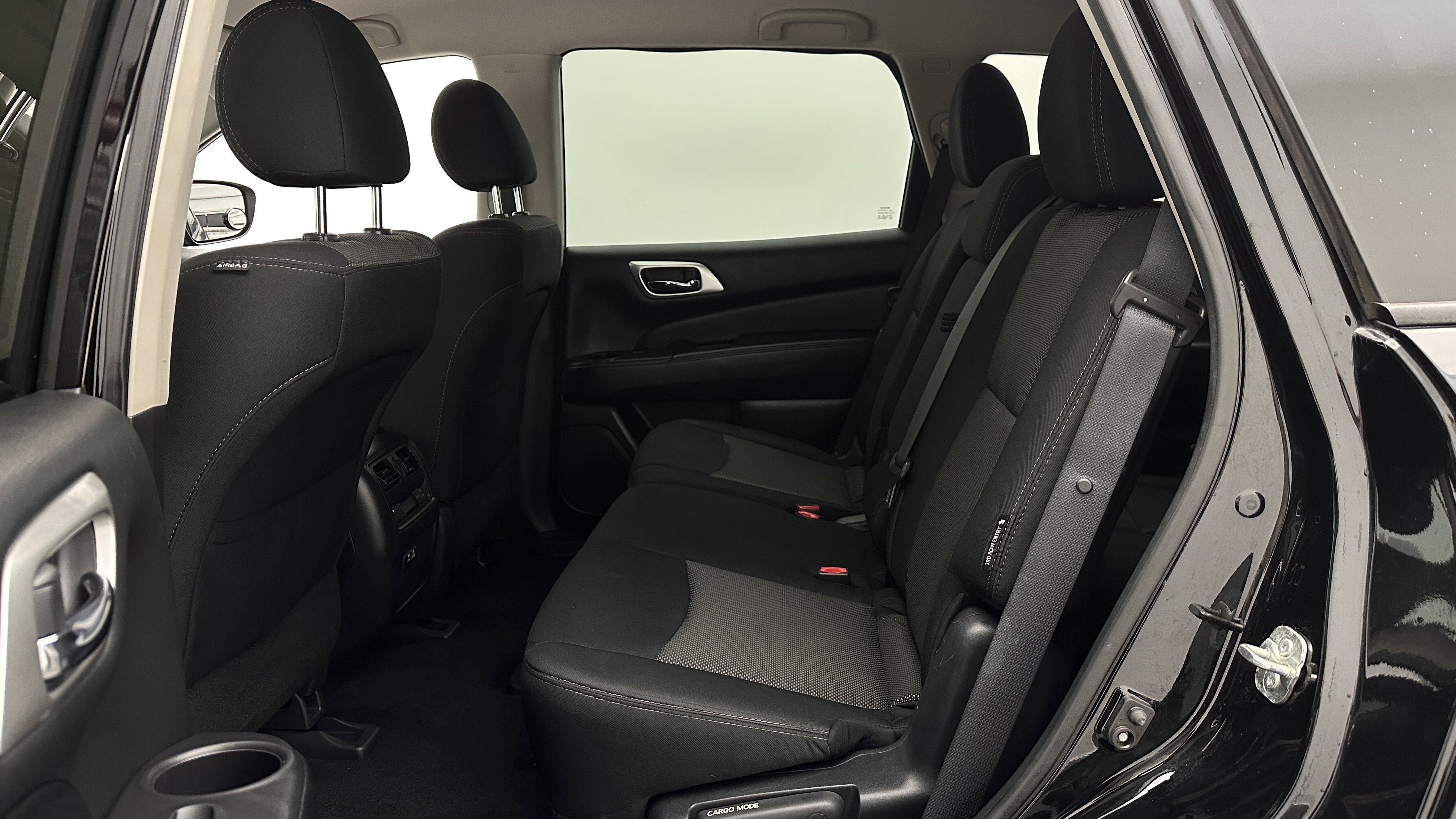 Used 2020 Nissan Pathfinder S FWD image 21
