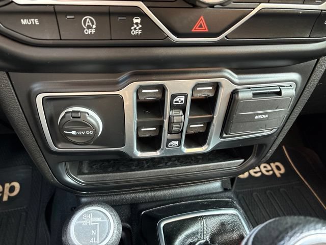 Used 2021 Jeep Wrangler Unlimited Sport AWD/4WD image 40