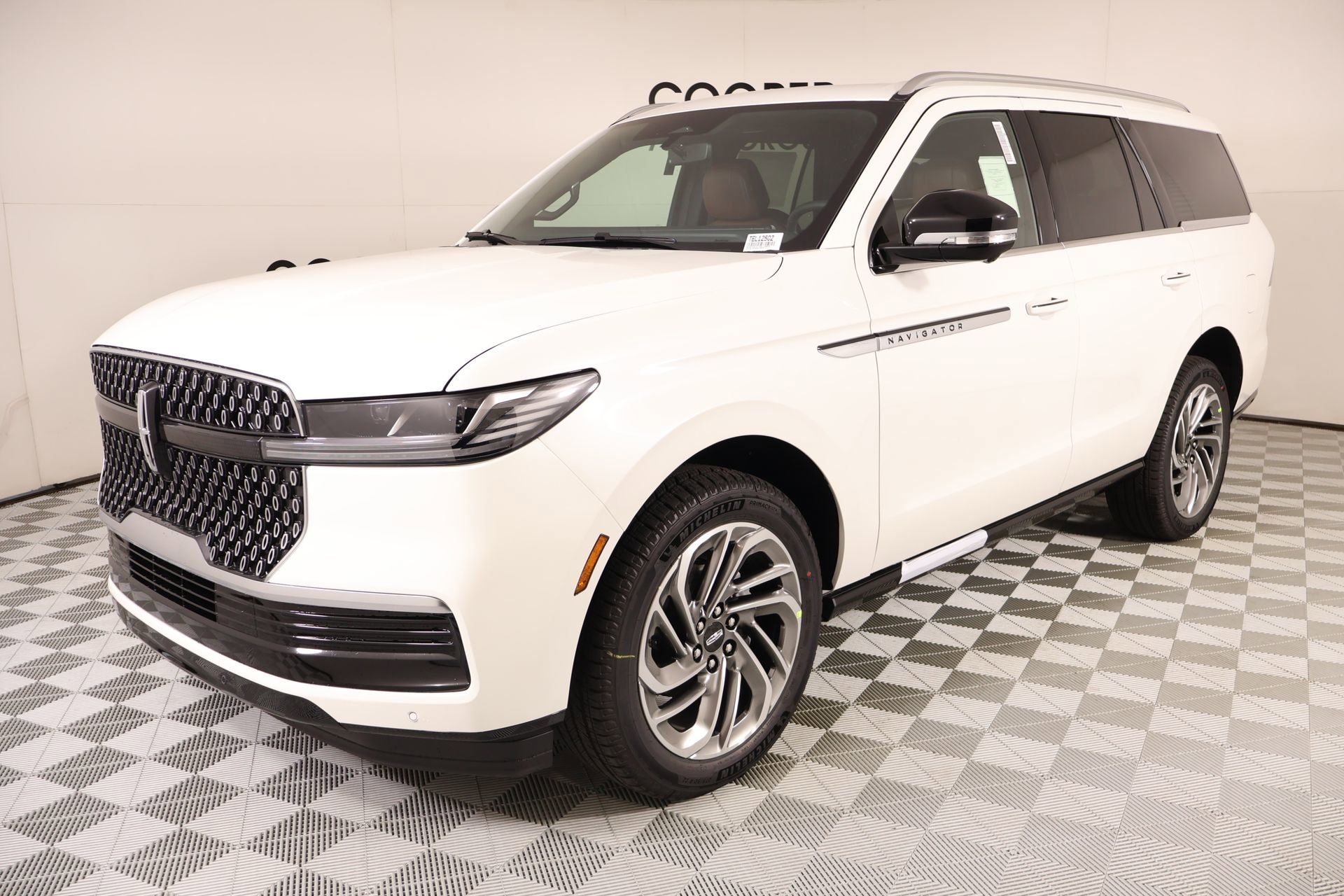 New 2026 Lincoln Navigator Reserve AWD/4WD image 11