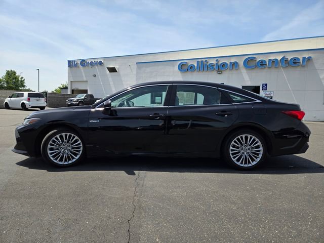 Used 2019 Toyota Avalon Limited w/ Advanced Safety Package FWD image 7