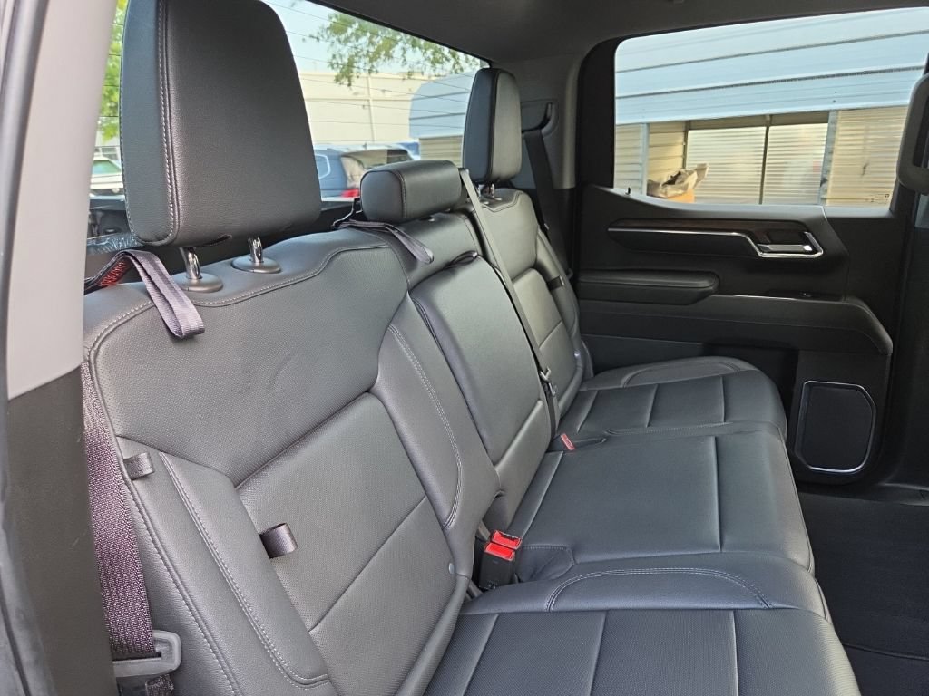 Used 2025 GMC Sierra 1500 SLT RWD image 38