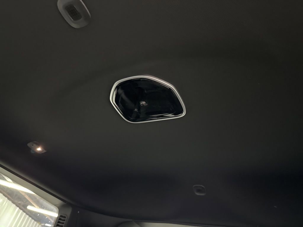 New 2025 Jeep Grand Cherokee L Limited w/ Luxury Tech Group II image 13