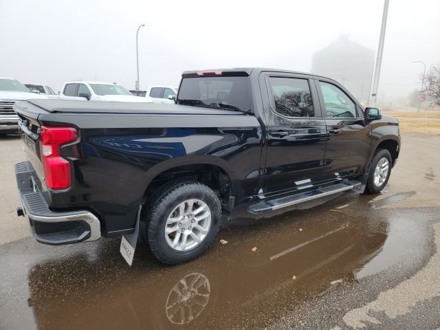 Used 2022 Chevrolet Silverado 1500 LT w/ Z71 Off-Road Package AWD/4WD image 7