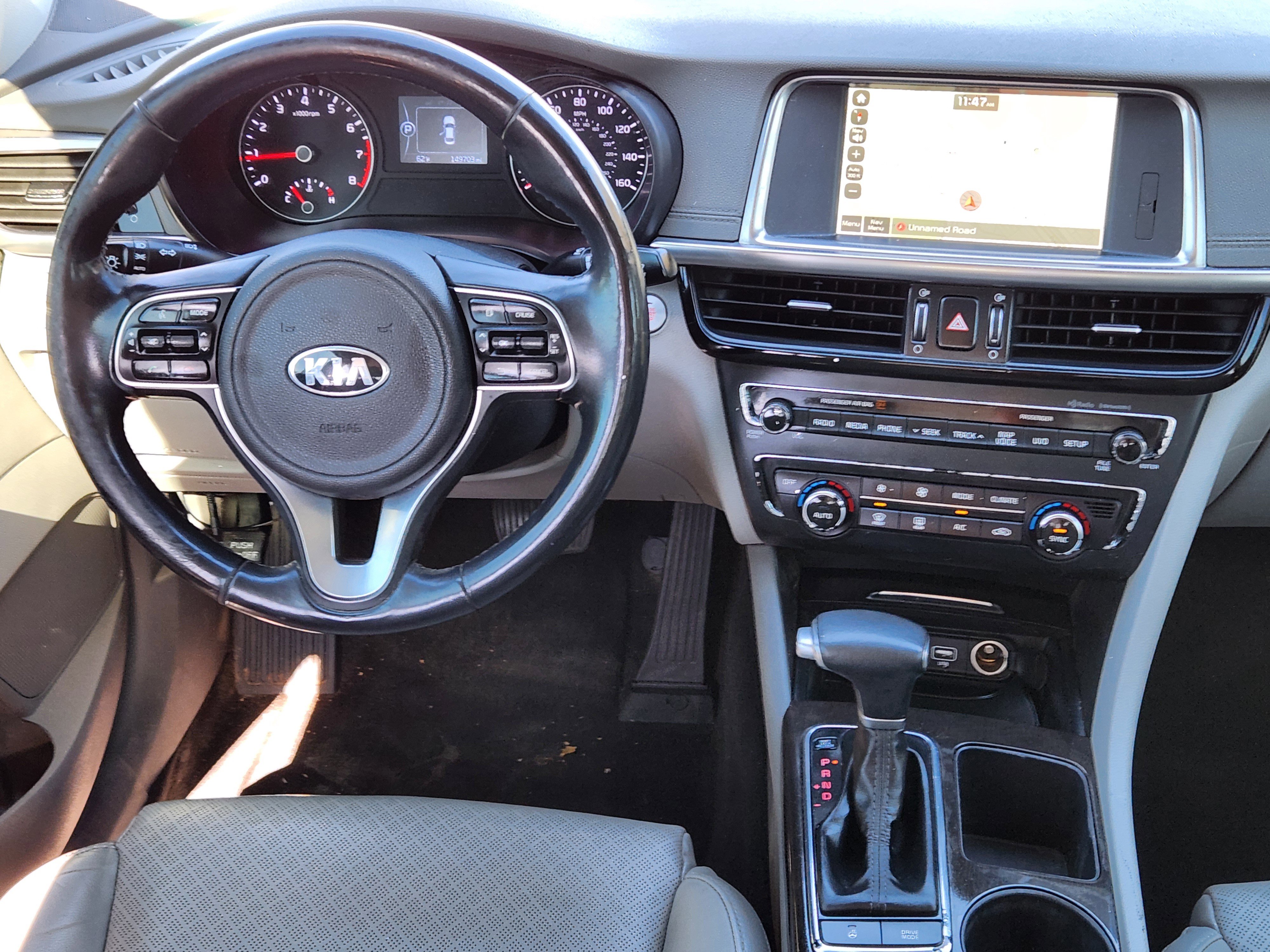 Used 2016 Kia Optima EX w/ Premium Package image 28