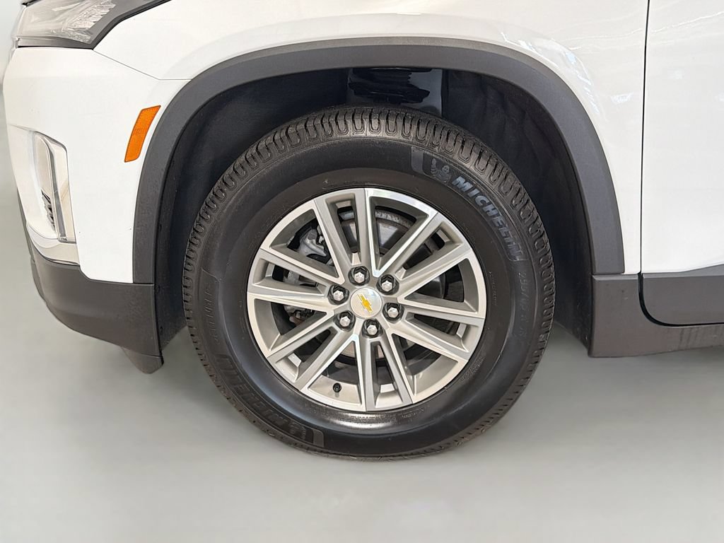 Used 2023 Chevrolet Traverse LT w/ LPO, Floor Liner Package AWD/4WD image 32