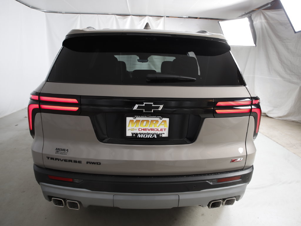 New 2027 Chevrolet Traverse Z71 w/ Driver Confidence Package AWD/4WD image 5