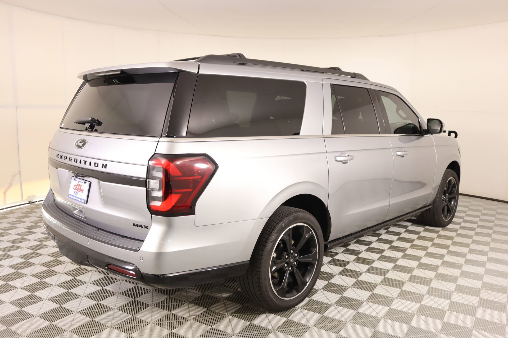 Used 2022 Ford Expedition Max Limited image 23