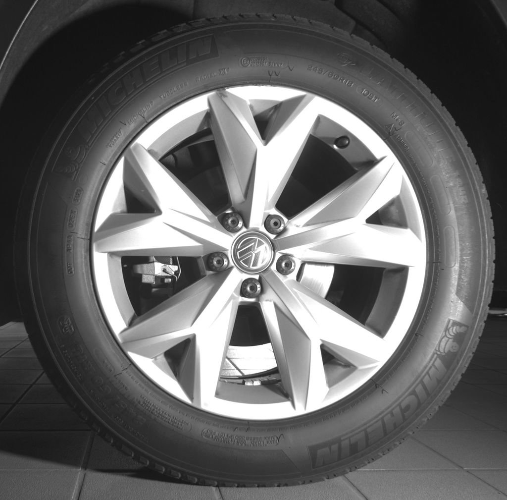 Used 2018 Volkswagen Atlas SEL FWD image 13