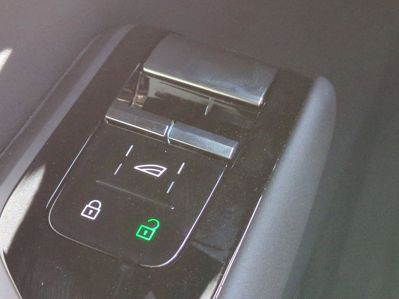 New 2025 Volvo EX90 Ultra image 21