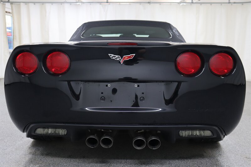 Used 2008 Chevrolet Corvette Convertible w/ Preferred Equipment Group RWD image 8