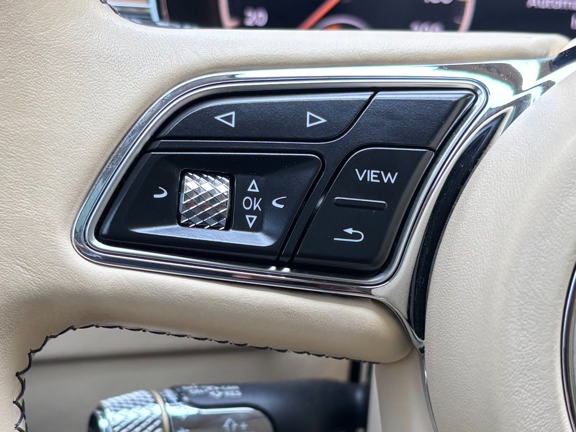 Used 2021 Bentley Flying Spur V8 AWD/4WD image 30