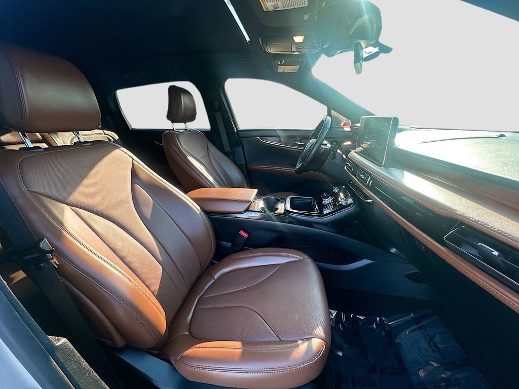 Used 2022 Lincoln Nautilus Reserve w/ Luxury Package image 30