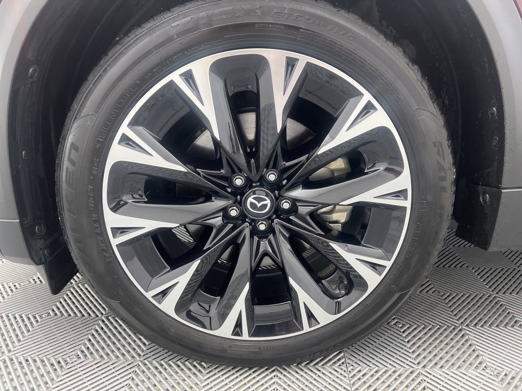 Used 2024 MAZDA CX-90 Plug-In Hybrid w/ Premium Plus image 34