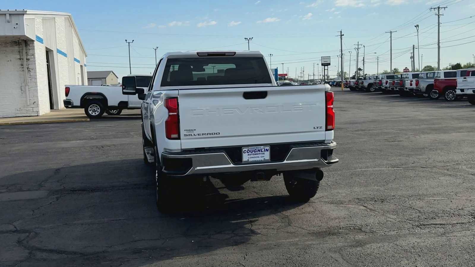 Used 2025 Chevrolet Silverado 3500 LTZ w/ LTZ Convenience Package AWD/4WD image 7