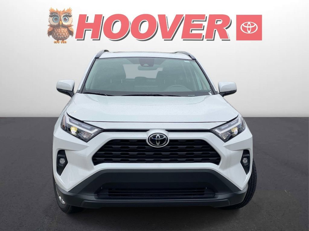 Used 2025 Toyota RAV4 XLE Premium FWD image 8