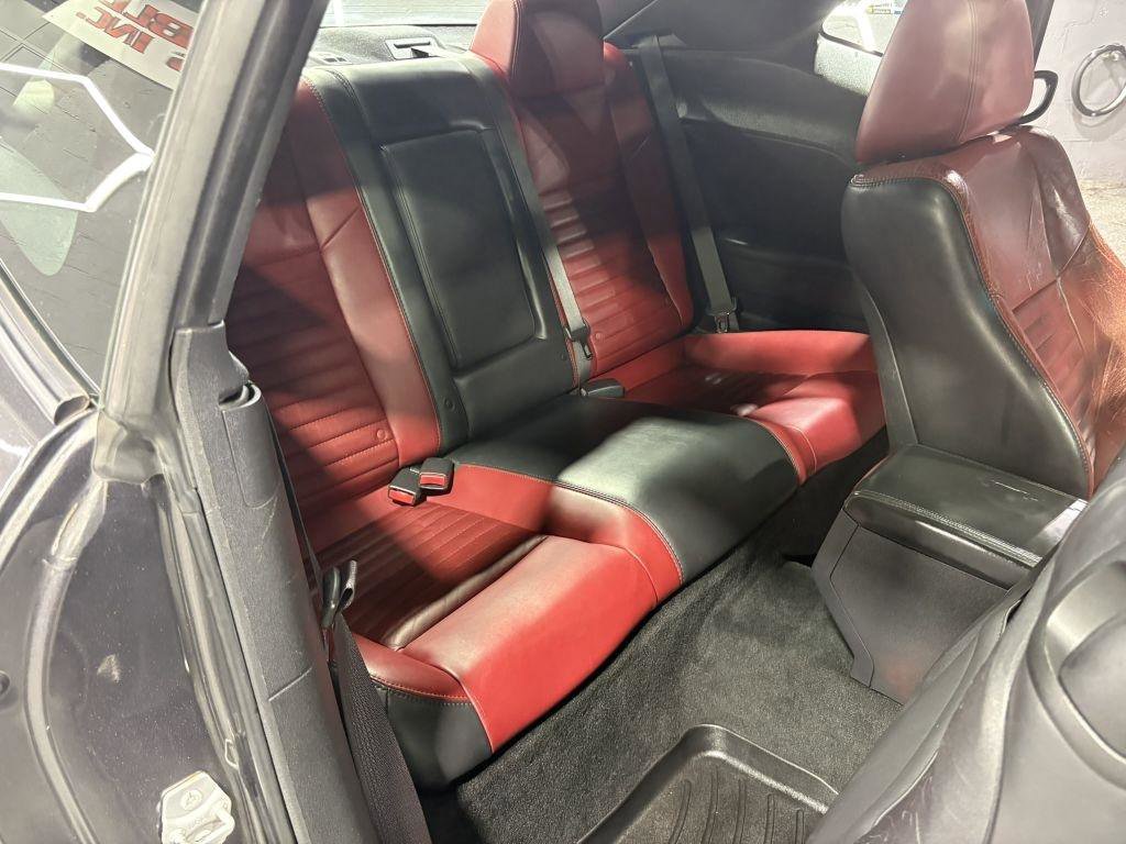 Used 2014 Dodge Challenger SXT Plus RWD image 35