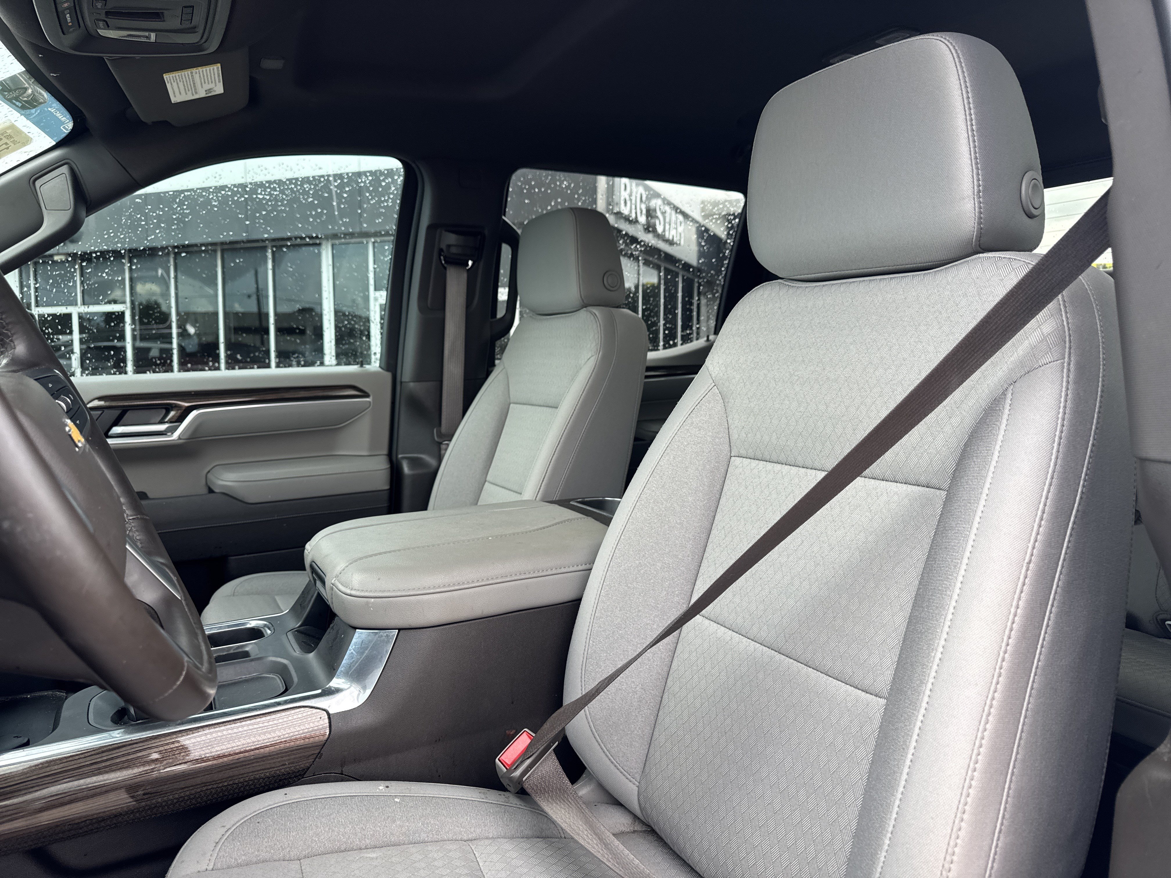 Used 2025 Chevrolet Silverado 1500 LT w/ Texas Edition Plus RWD image 6