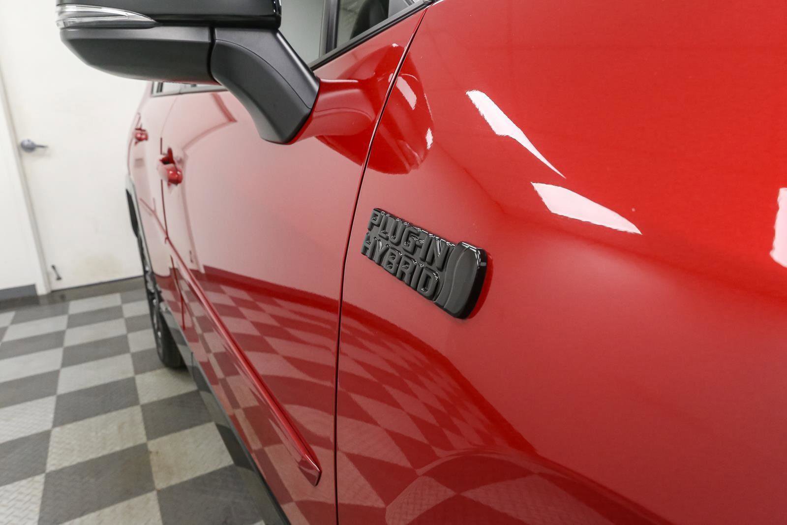 Used 2024 Toyota RAV4 XSE w/ Weather Package image 8