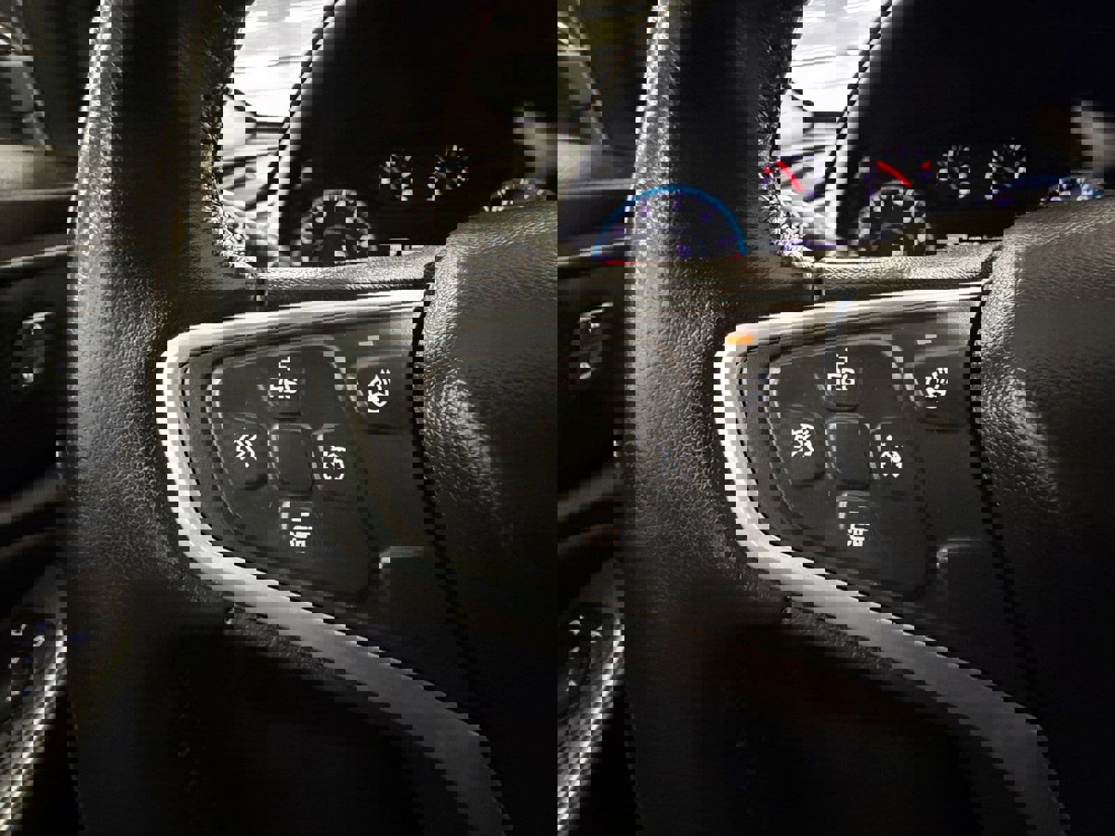 Used 2022 Chevrolet Malibu LT w/ Leather Package image 24