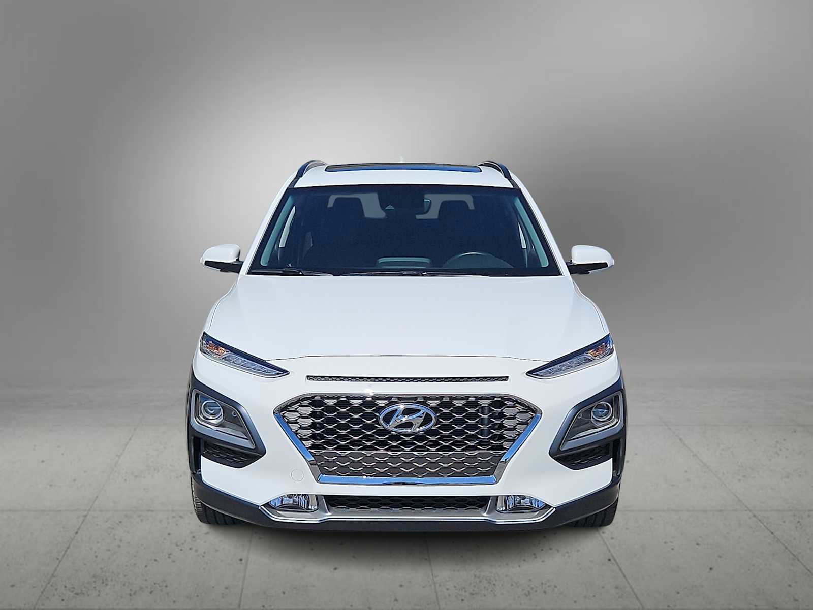 Certified 2021 Hyundai Kona Limited w/ Cargo Package FWD image 3
