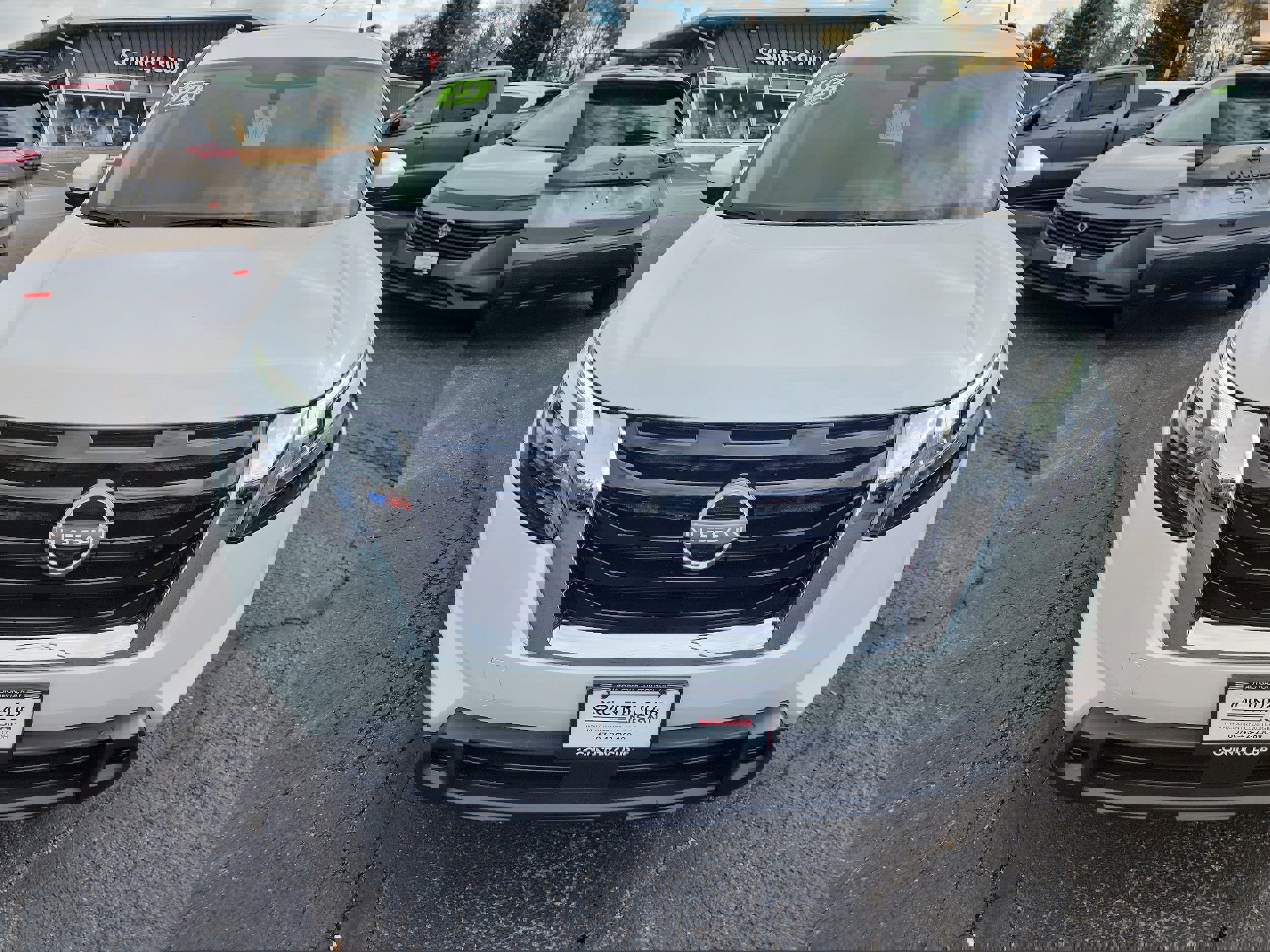 New 2025 Nissan Pathfinder SV image 3