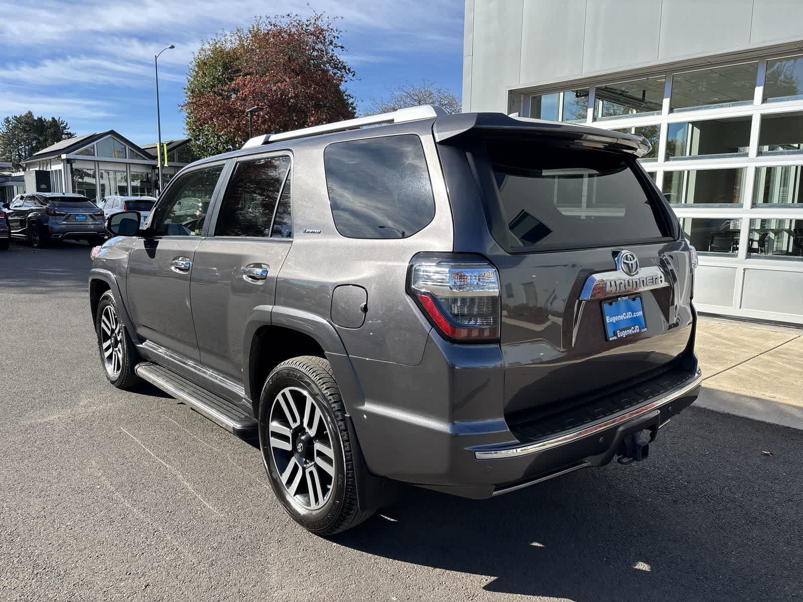 Used 2018 Toyota 4Runner Limited AWD/4WD image 3