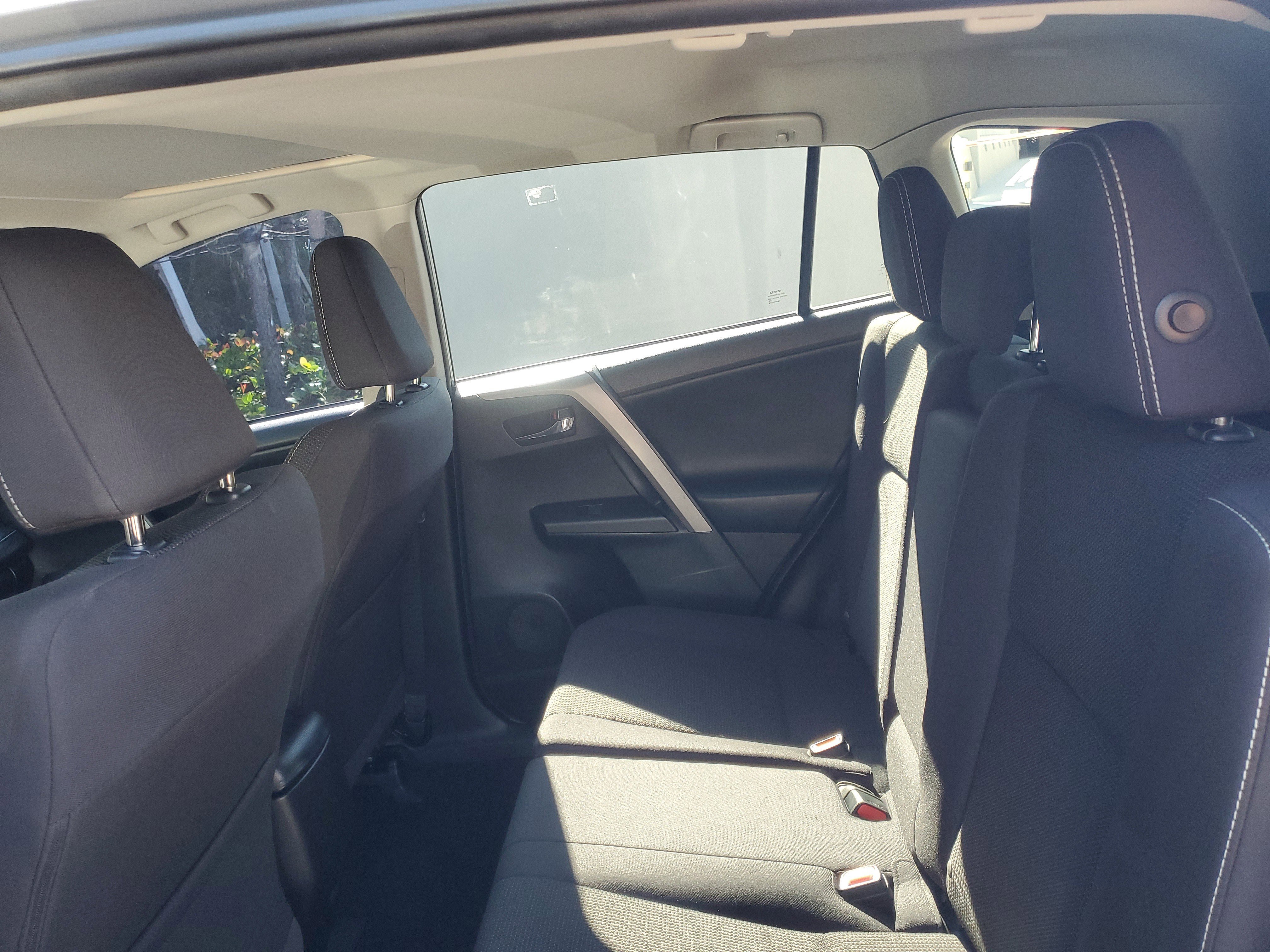 Used 2018 Toyota RAV4 XLE image 11