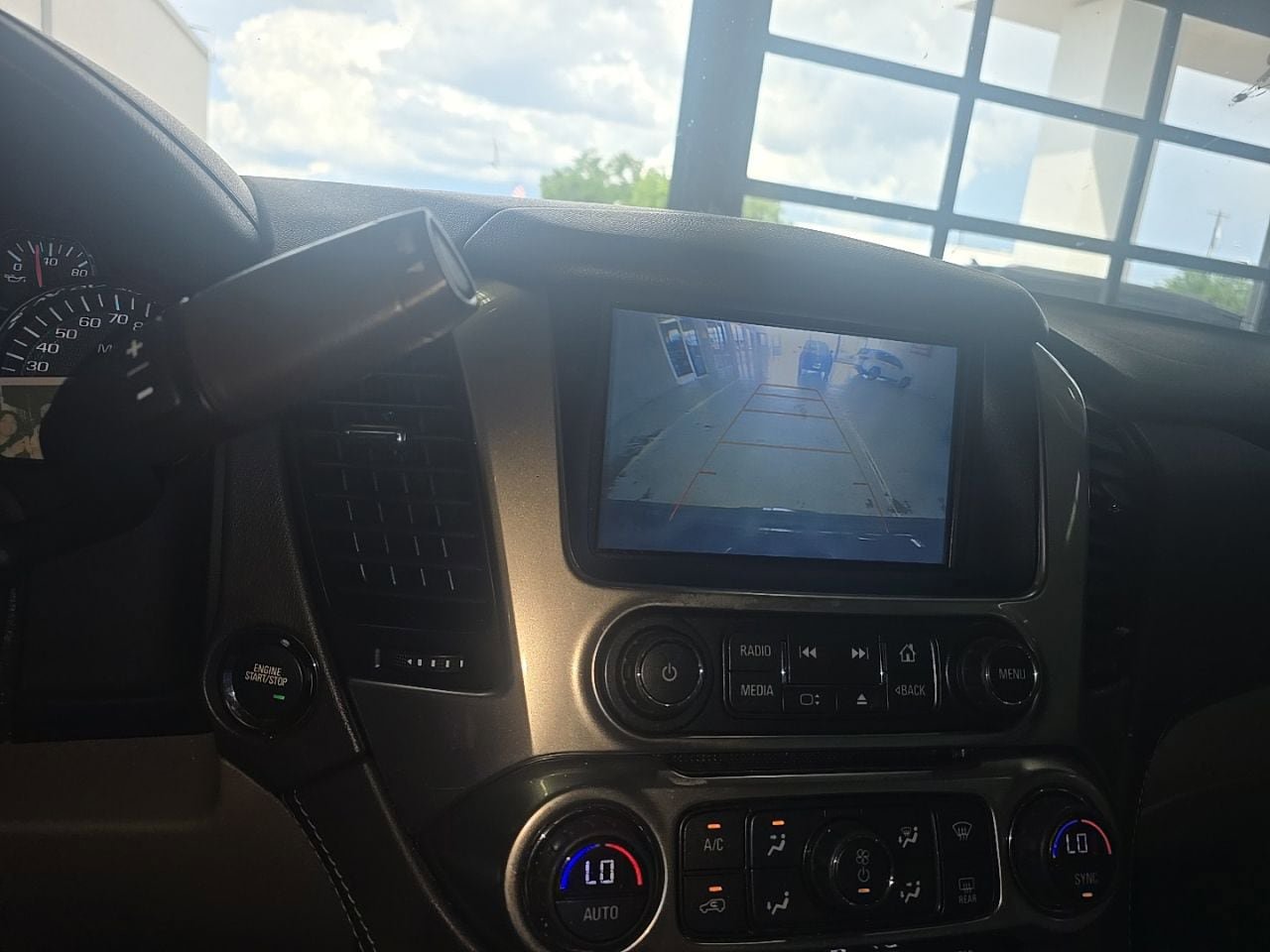 Used 2018 Chevrolet Tahoe LT AWD/4WD image 11