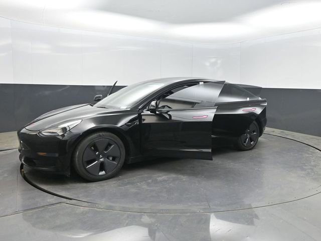 Used 2021 Tesla Model 3 Standard Range Plus image 28
