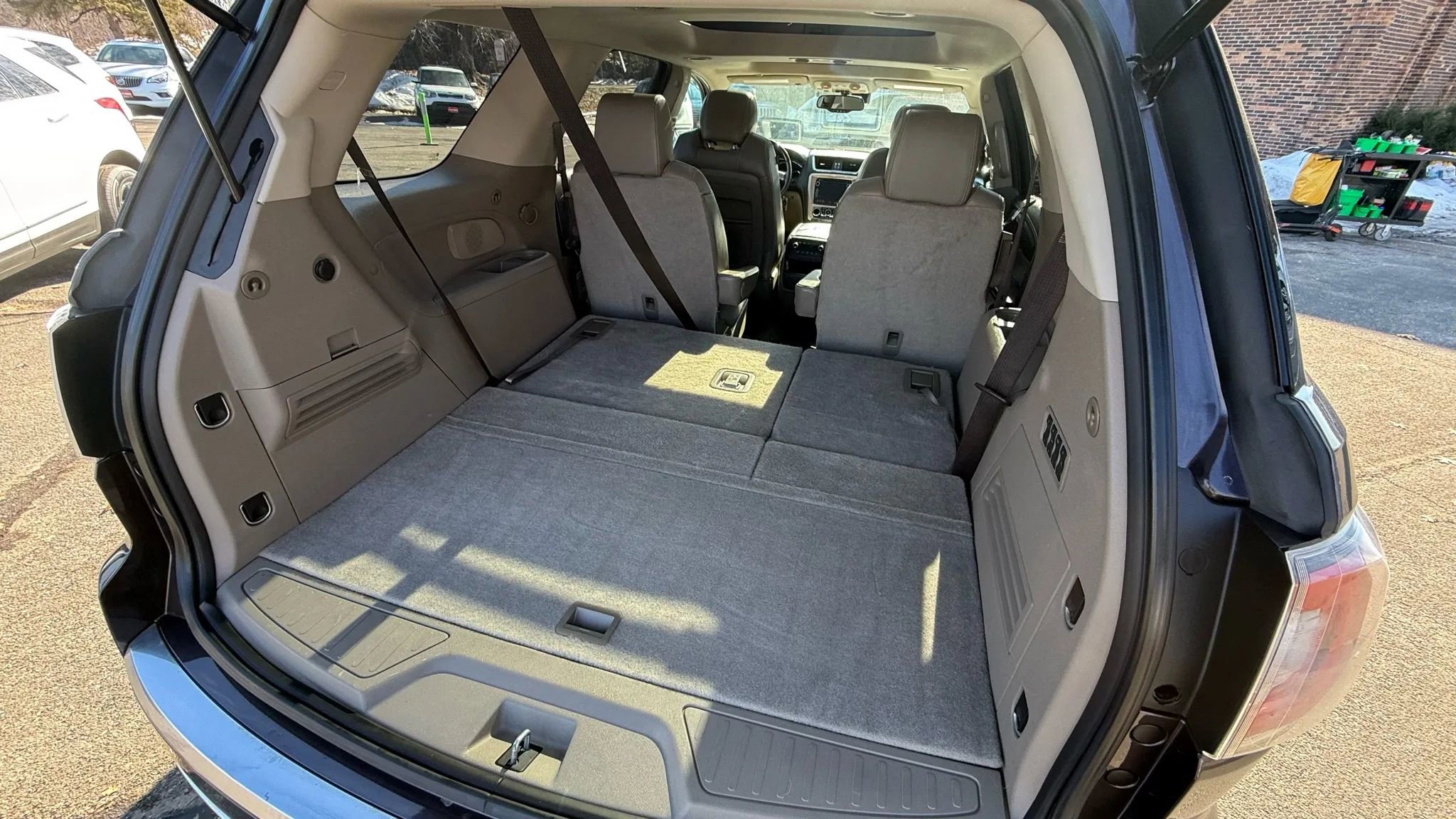 Used 2015 GMC Acadia Denali image 28