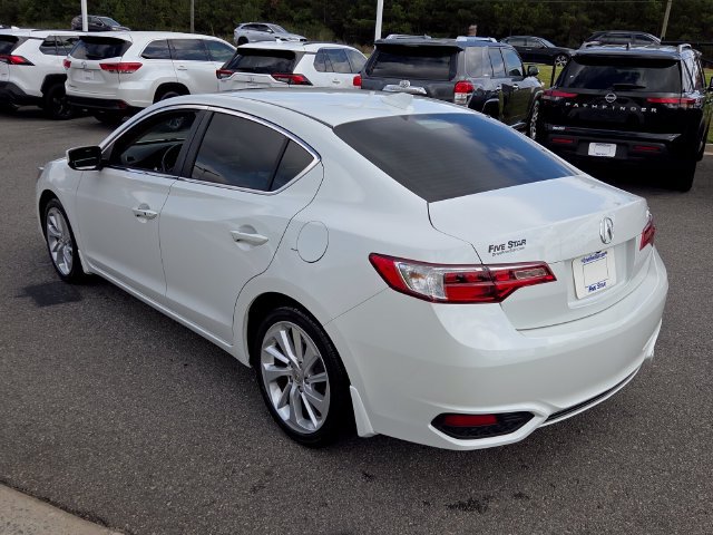 Used 2018 Acura ILX FWD image 12