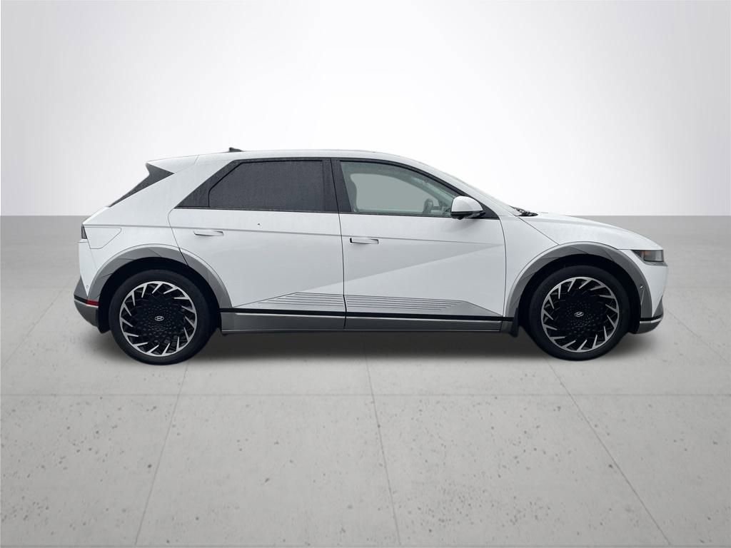 Used 2023 Hyundai Ioniq 5 Limited image 5