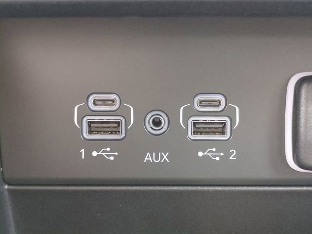 New 2025 Jeep Grand Cherokee Limited w/ Trailer Tow Package image 22