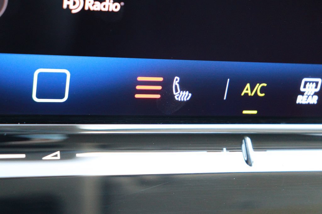 Used 2026 Volkswagen Tiguan SE FWD image 15