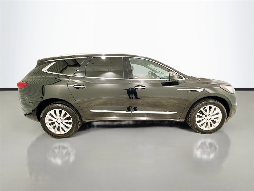 Used 2021 Buick Enclave Premium w/ Sun and Sites Package image 8