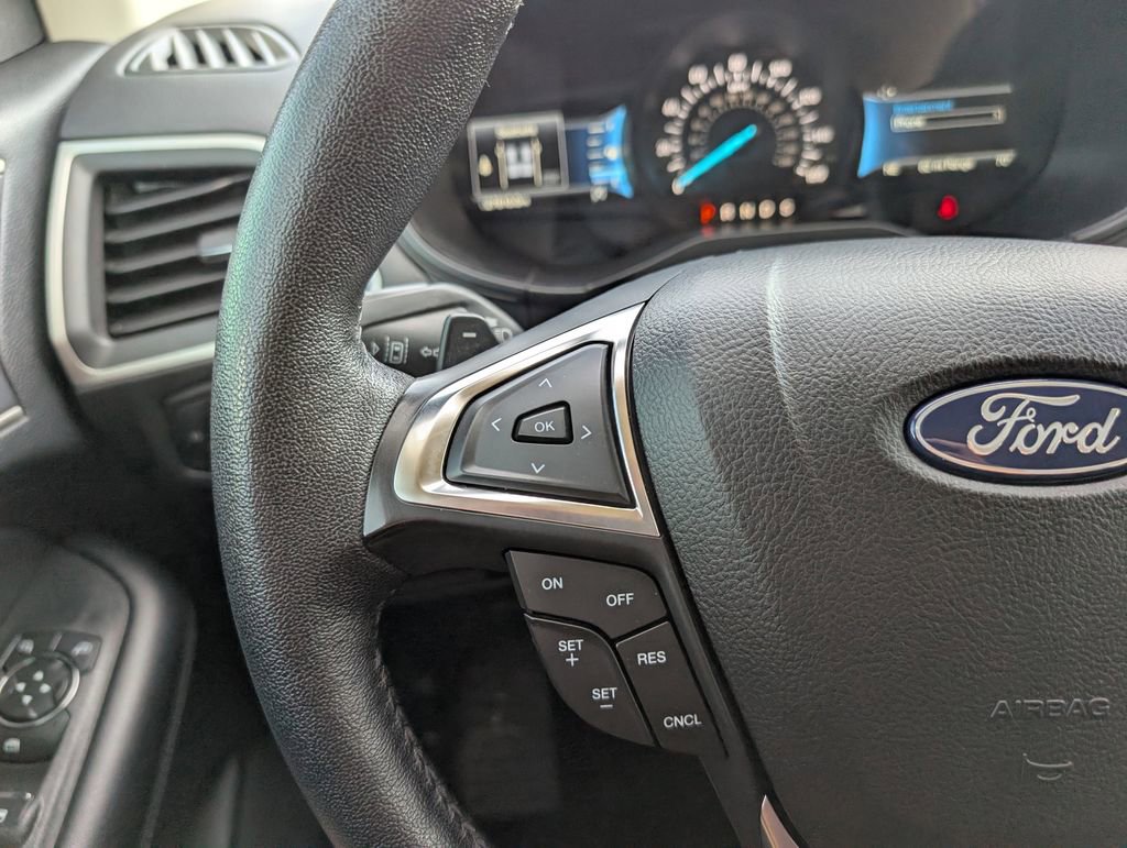 Used 2022 Ford Edge SEL w/ Convenience Package image 25