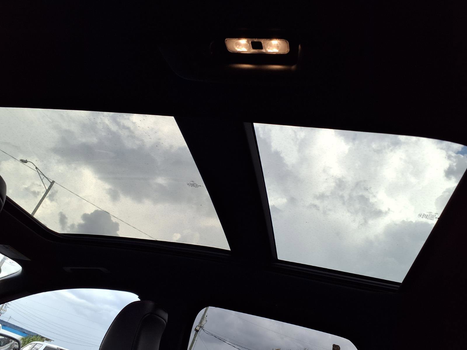 Used 2024 Ford Edge ST-Line image 17