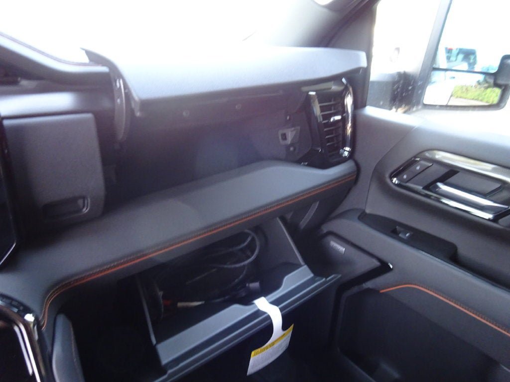 New 2026 GMC Sierra 2500 AT4 AWD/4WD image 28