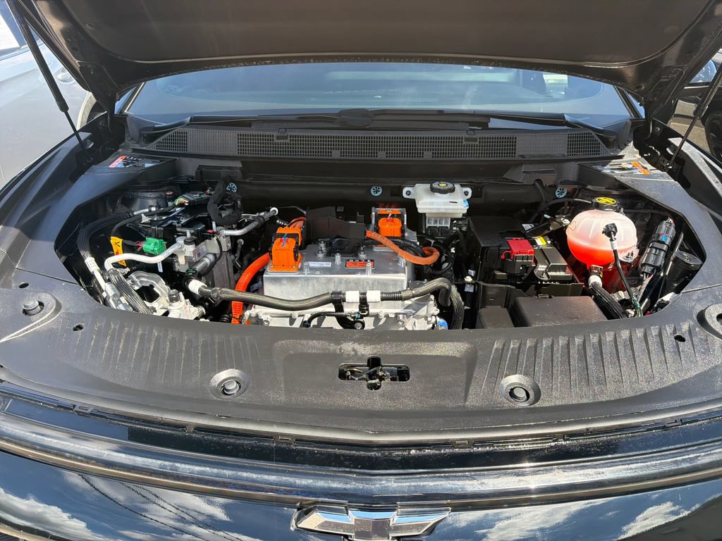 Certified 2024 Chevrolet Equinox EV RS AWD/4WD image 22