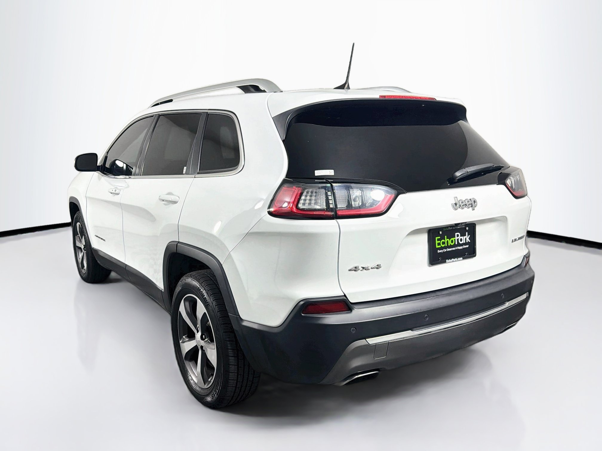Used 2020 Jeep Cherokee Limited AWD/4WD image 5