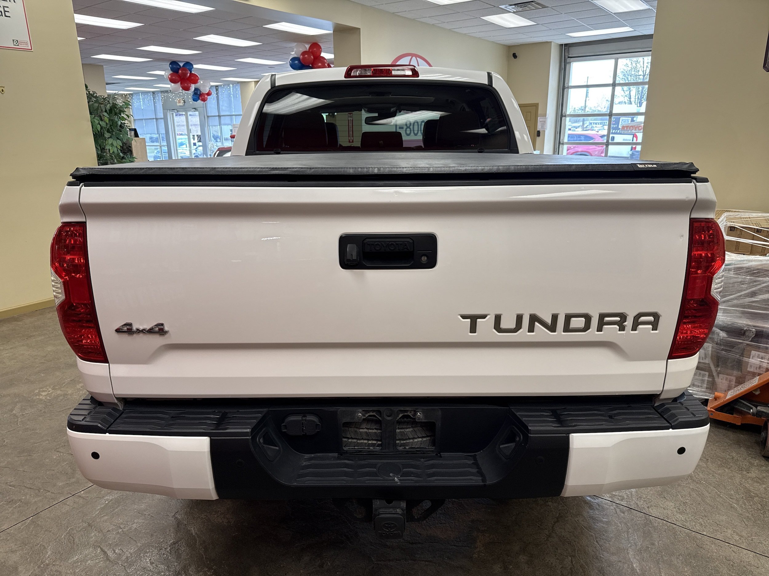 Used 2018 Toyota Tundra Platinum AWD/4WD image 13