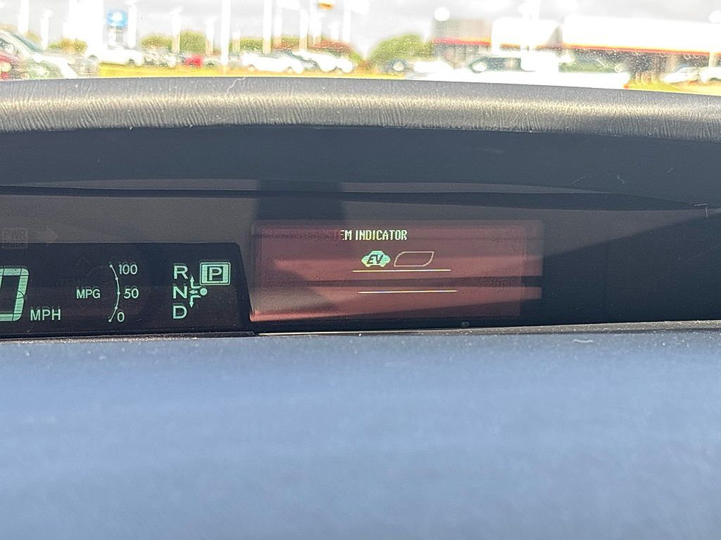 Used 2015 Toyota Prius Two FWD image 20