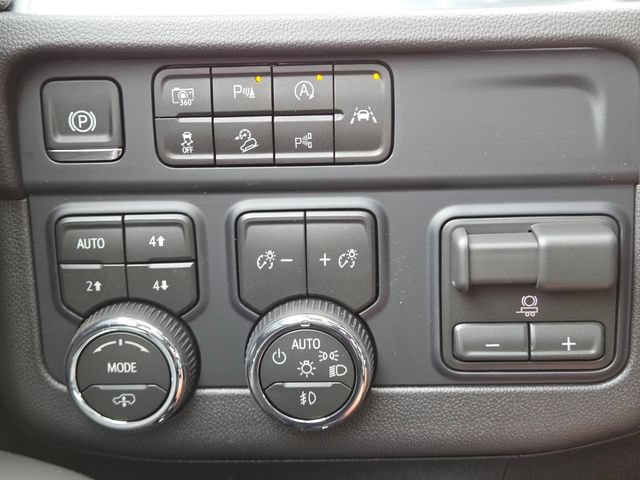 New 2026 Chevrolet Tahoe High Country AWD/4WD image 31