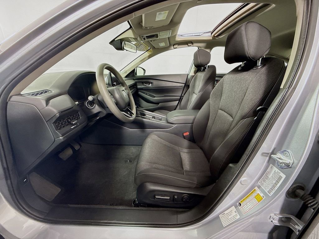 Certified 2023 Honda Accord EX image 18