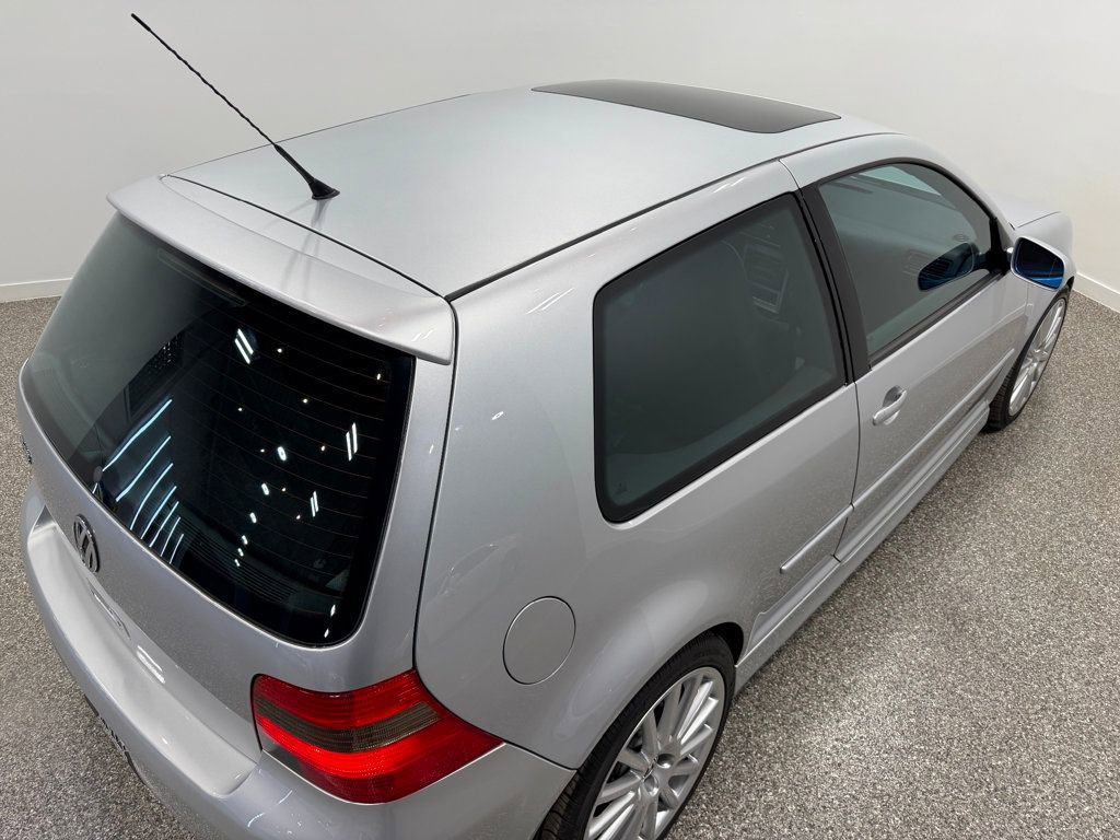 Used 2004 Volkswagen R32 image 36
